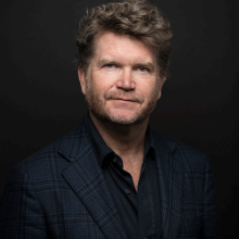 Matthew Barzun's headshot