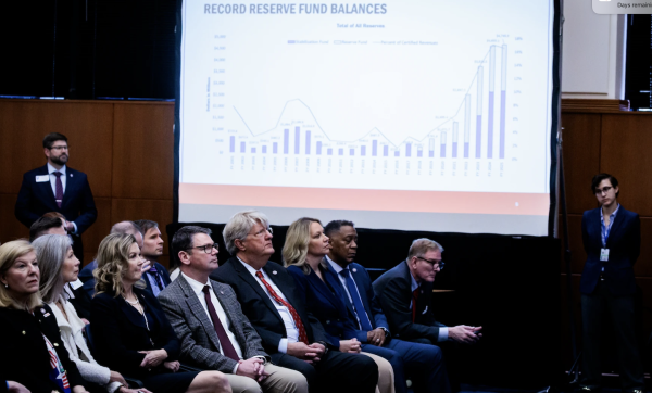 Meeting on economic forecast