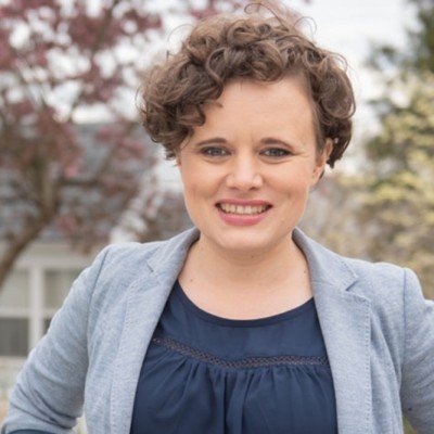 Sally Hudson's headshot